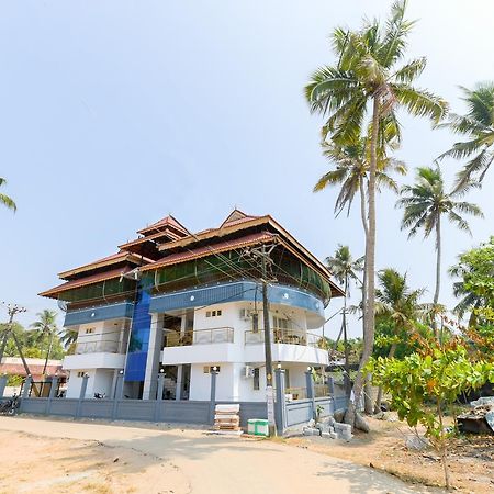 Oyo 11891 Amare Beach Resorts Alappuzha Exterior photo