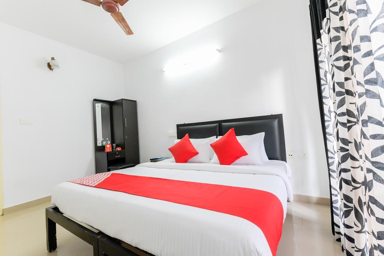 Oyo 11891 Amare Beach Resorts Alappuzha Exterior photo