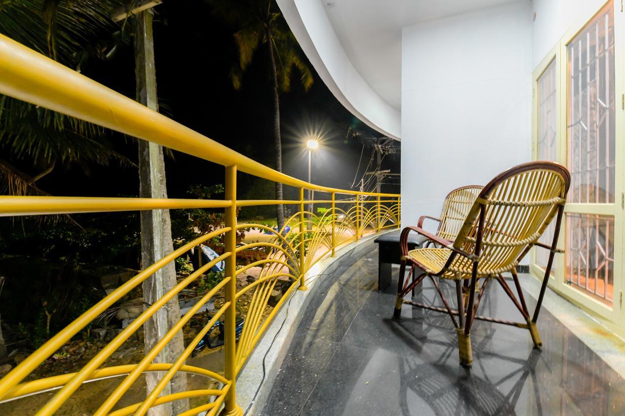 Oyo 11891 Amare Beach Resorts Alappuzha Exterior photo